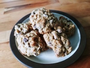 Chocolate-chip-oatmeal cookies